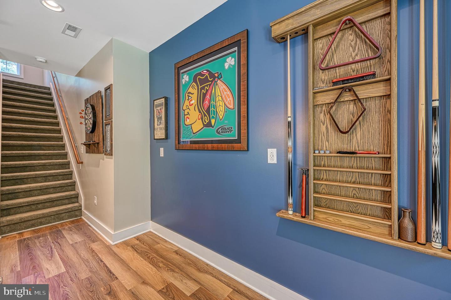 219 Oakwood Dr