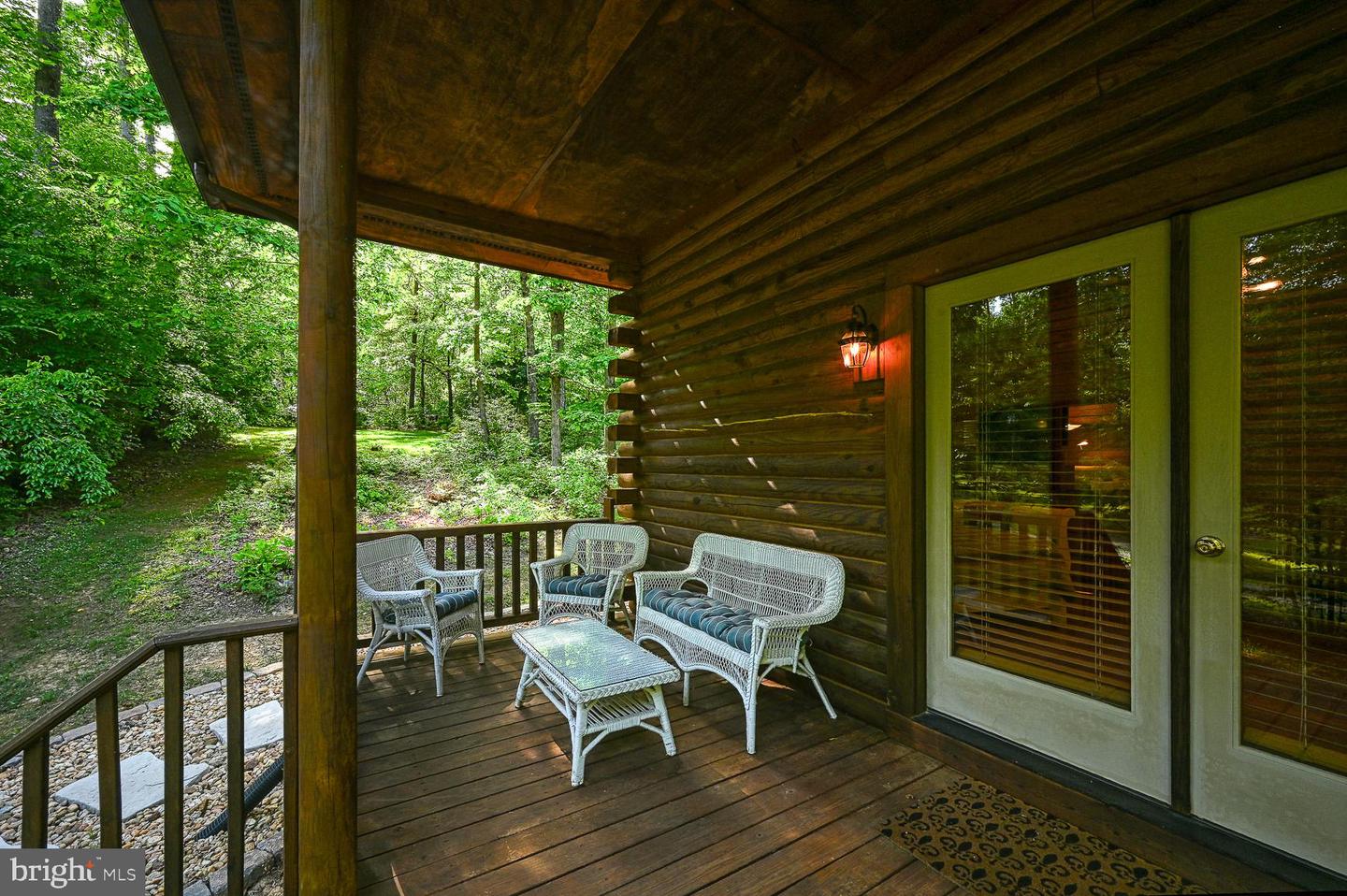 123 Shorewood Dr