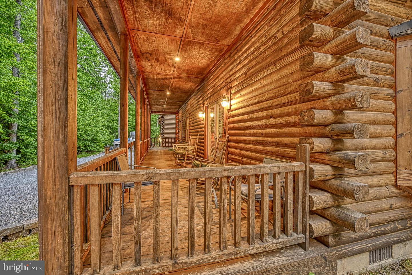 123 Shorewood Dr