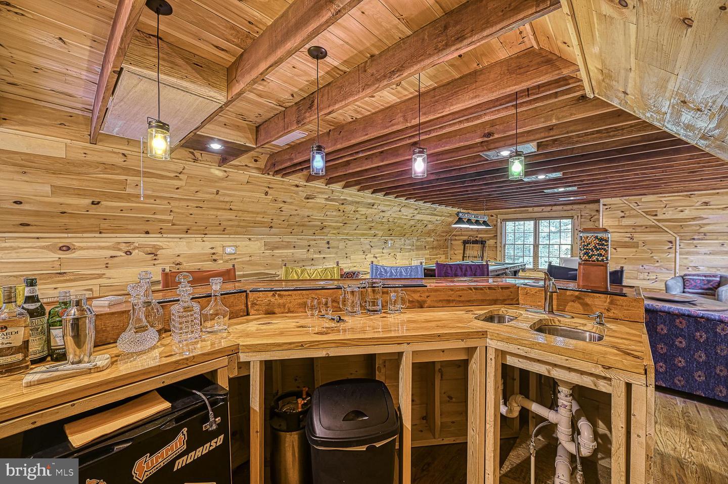 123 Shorewood Dr