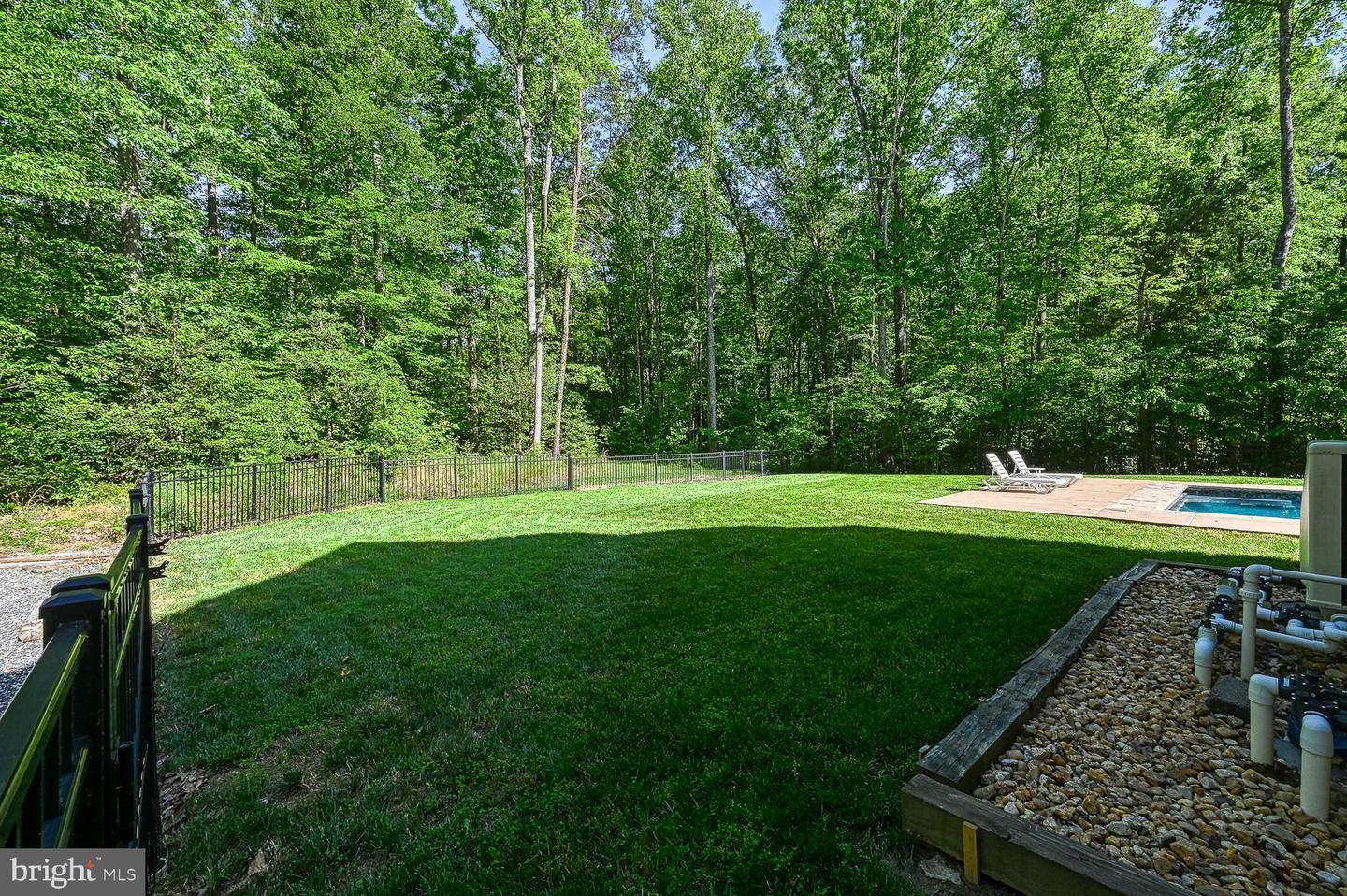 123 Shorewood Dr