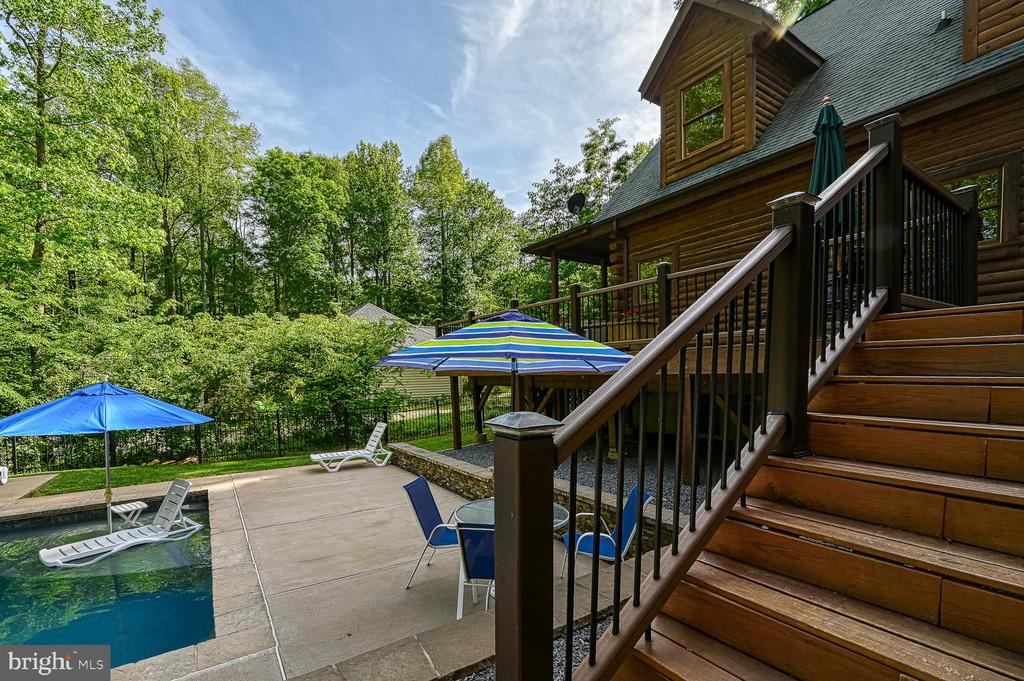 123 Shorewood Dr
