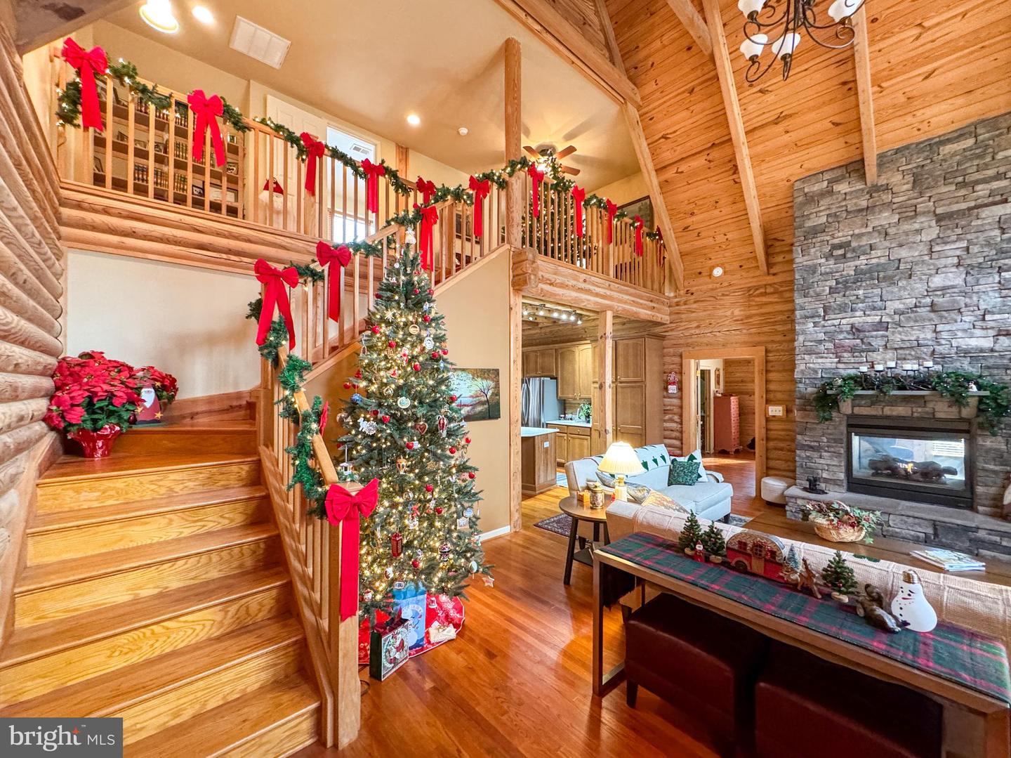 123 Shorewood Dr