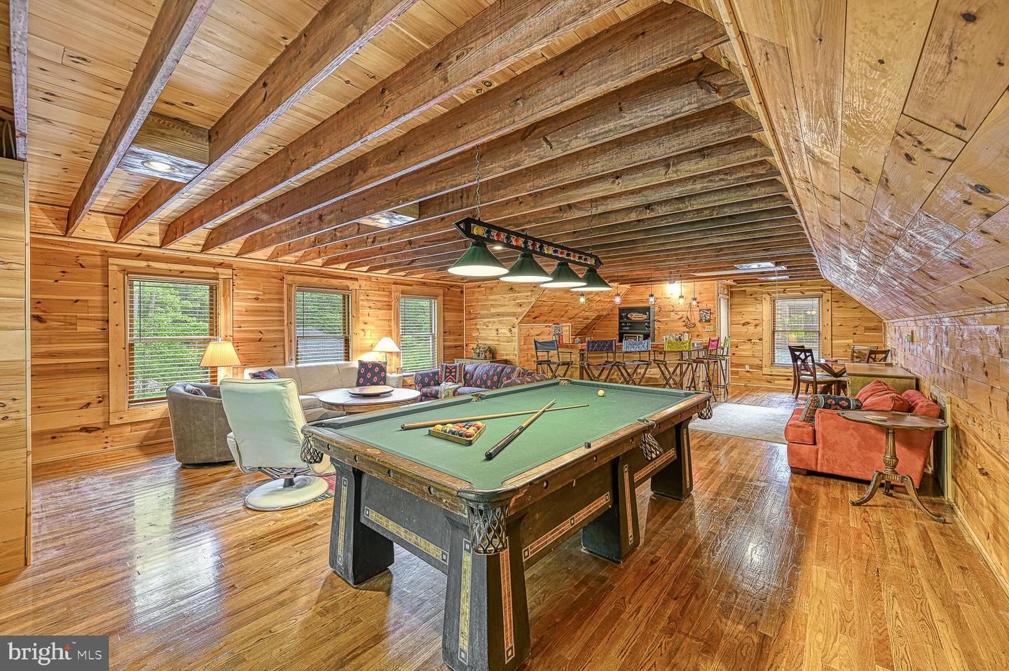 123 Shorewood Dr