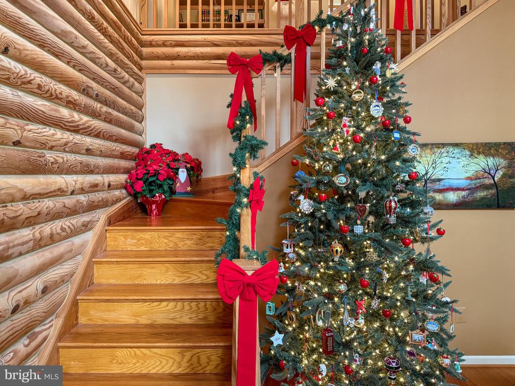 123 Shorewood Dr