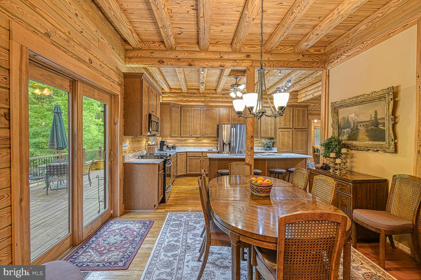 123 Shorewood Dr