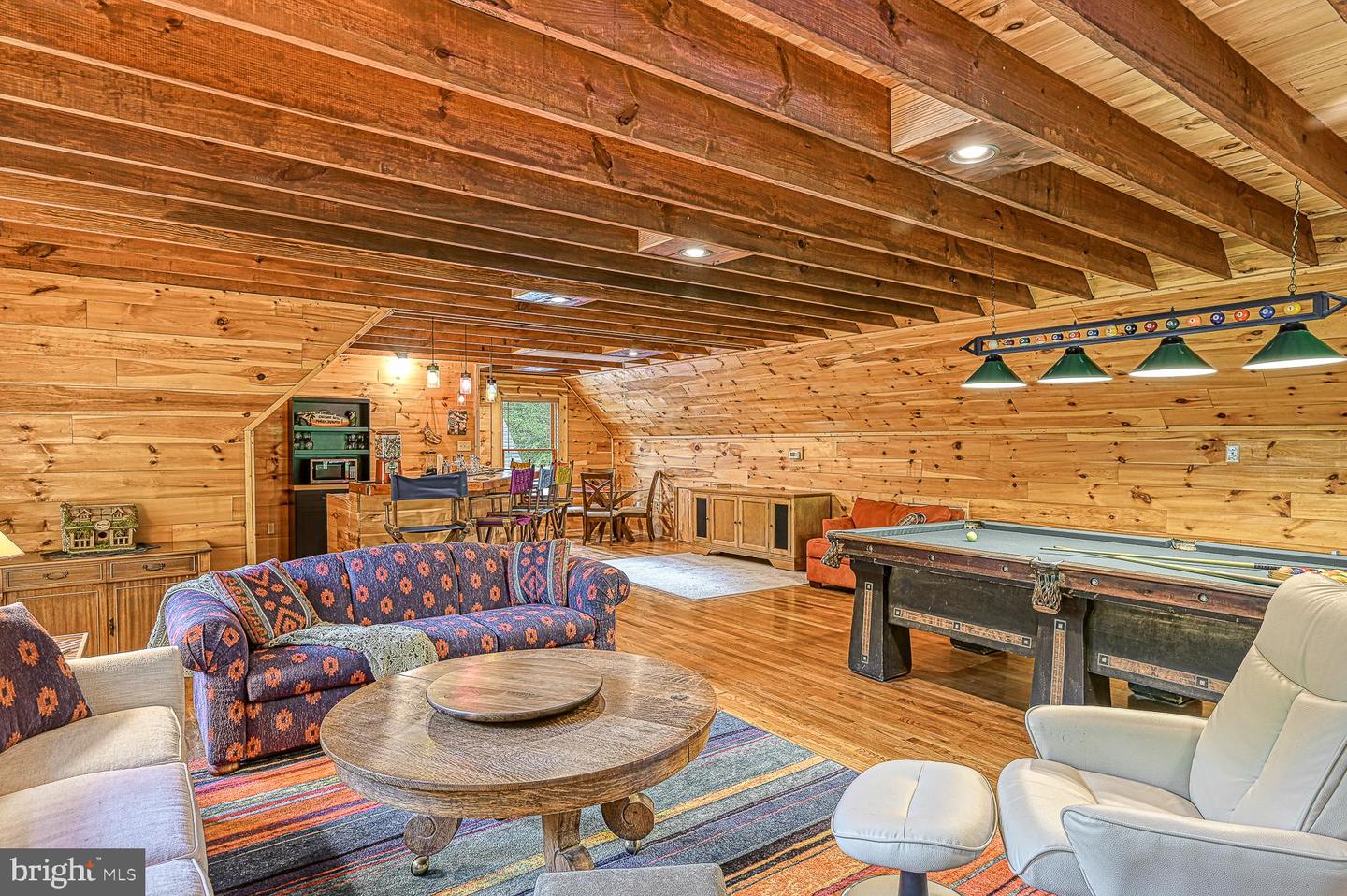 123 Shorewood Dr