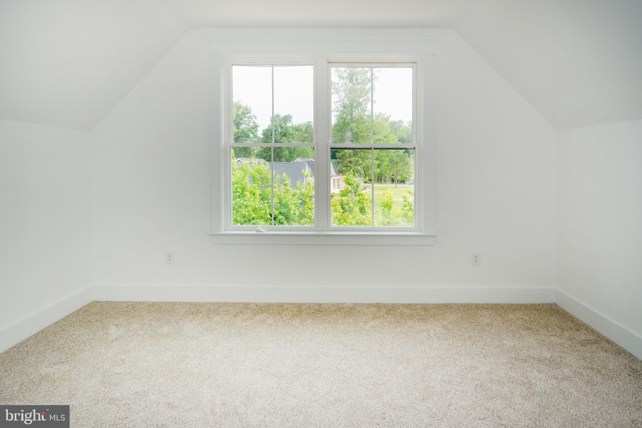 723 Rainbow Ridge