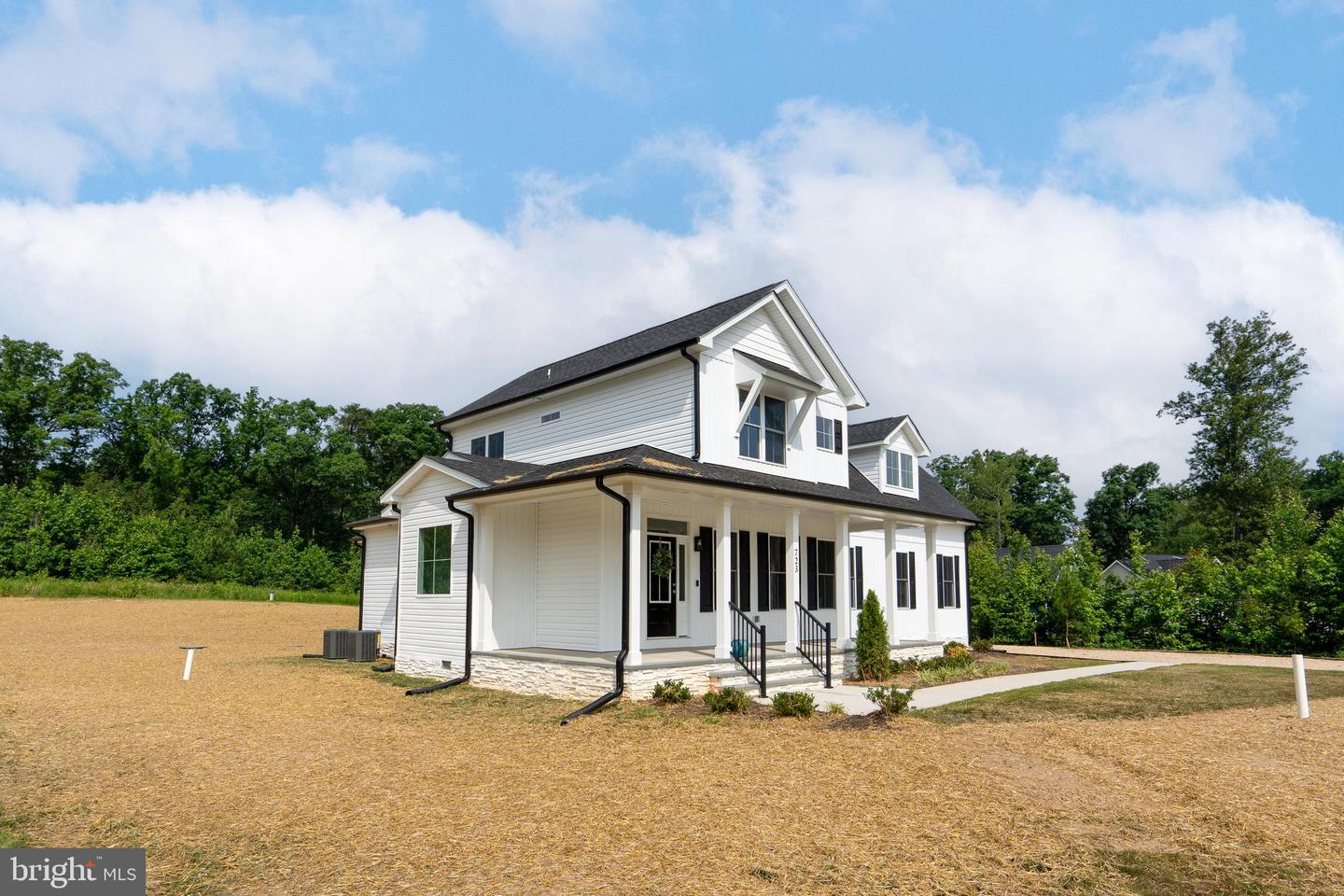 723 Rainbow Ridge