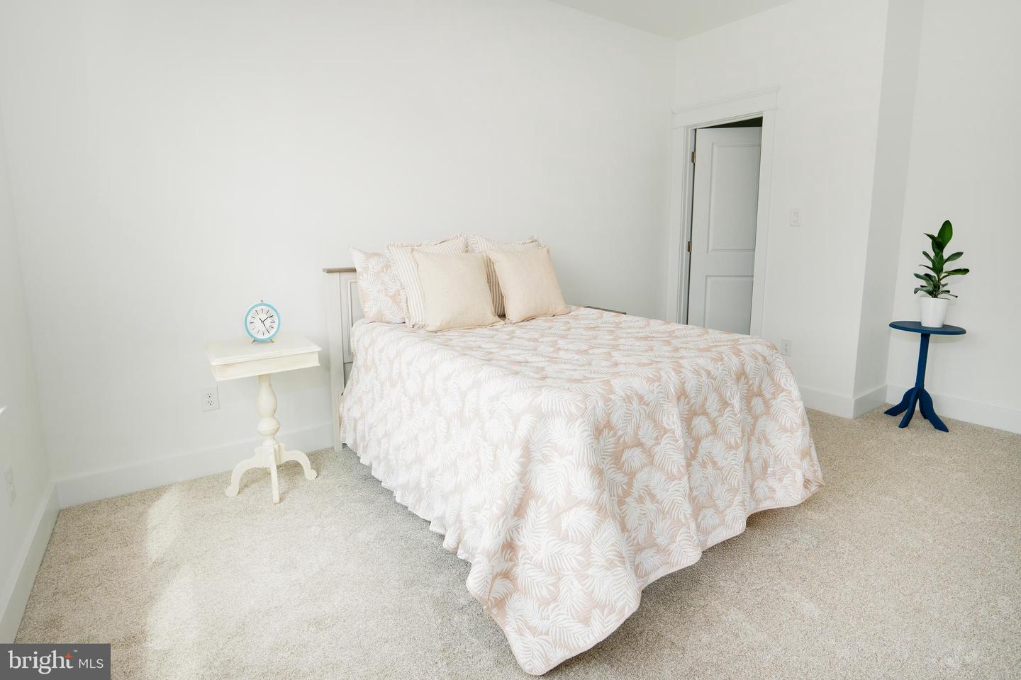 723 Rainbow Ridge
