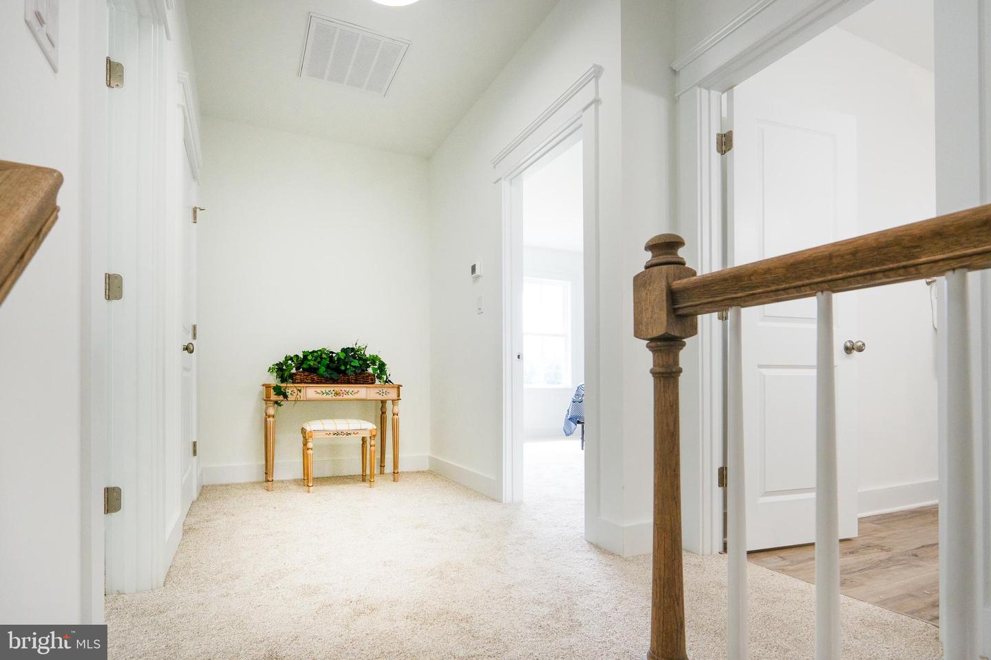 723 Rainbow Ridge