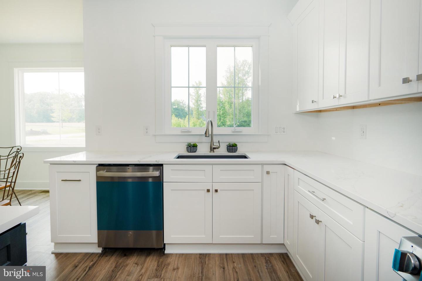 723 Rainbow Ridge
