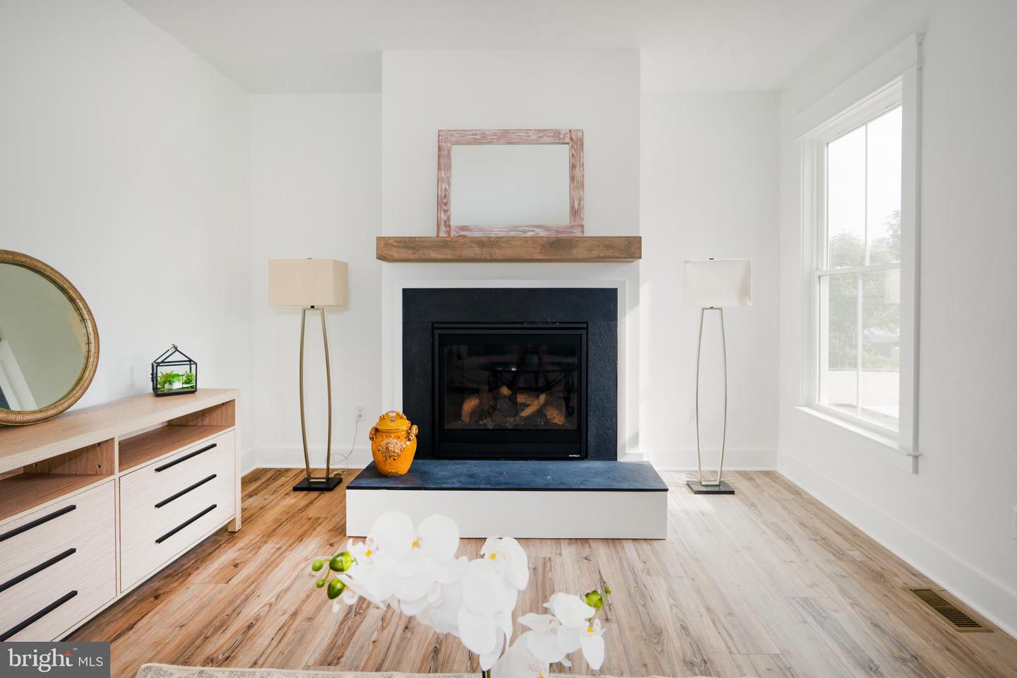 723 Rainbow Ridge