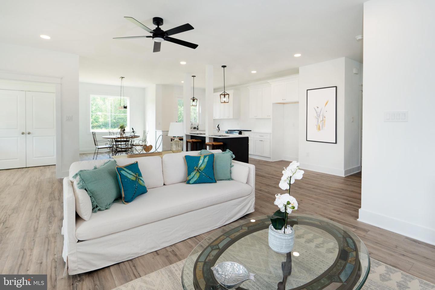 723 Rainbow Ridge
