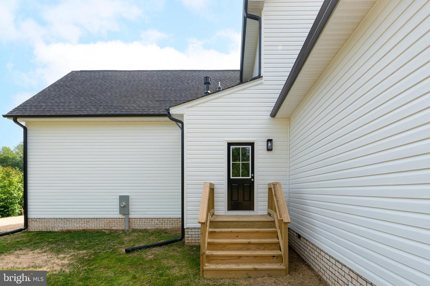 723 Rainbow Ridge