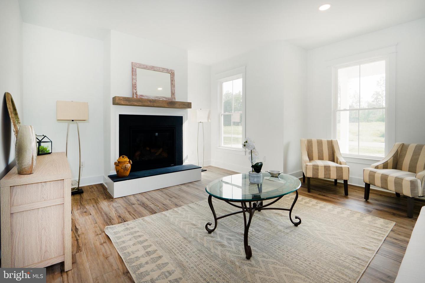723 Rainbow Ridge