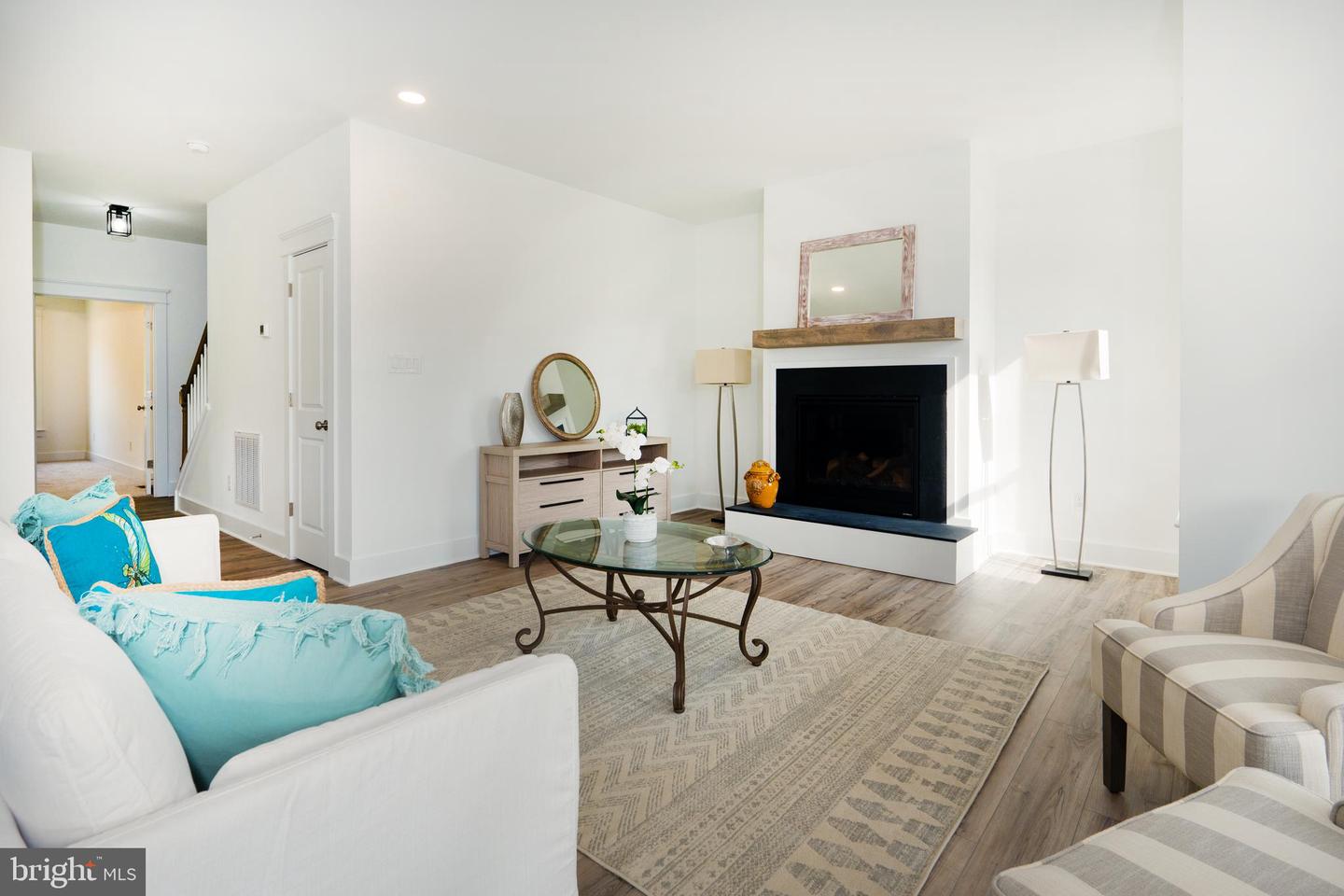 723 Rainbow Ridge