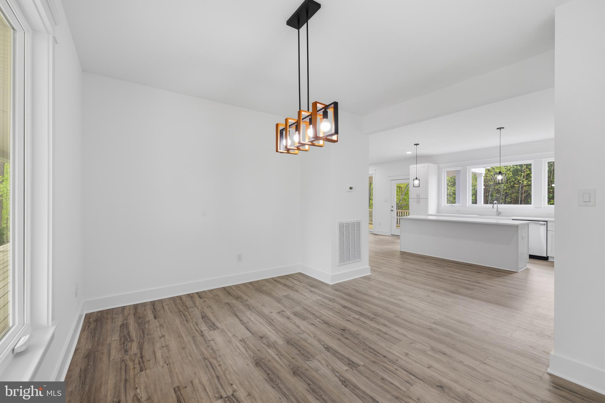 515 NOAHS LANDING DRIVE