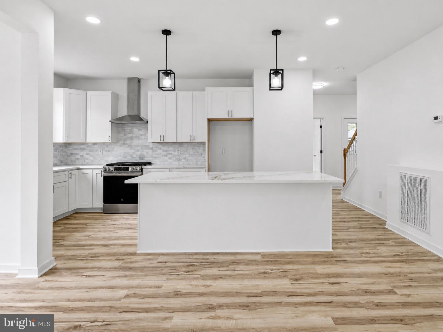 639 NOAHS LANDING DRIVE