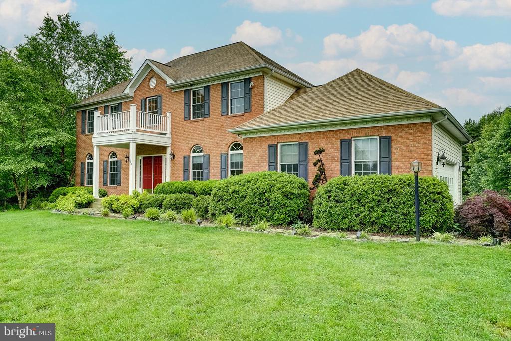 63 LAKE FOREST DRIVE