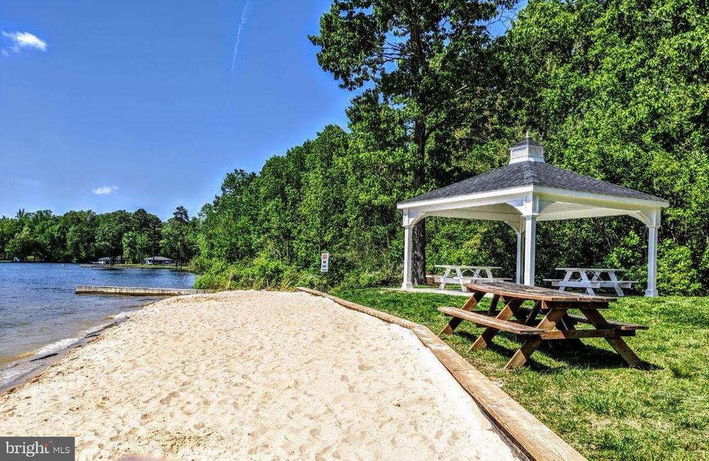 63 LAKE FOREST DRIVE