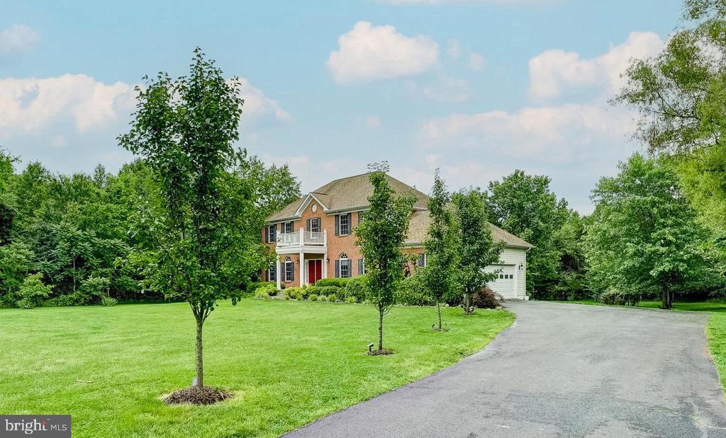 63 LAKE FOREST DRIVE