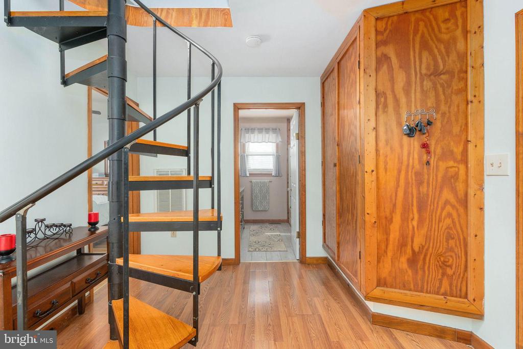 586 JACOBY ROAD