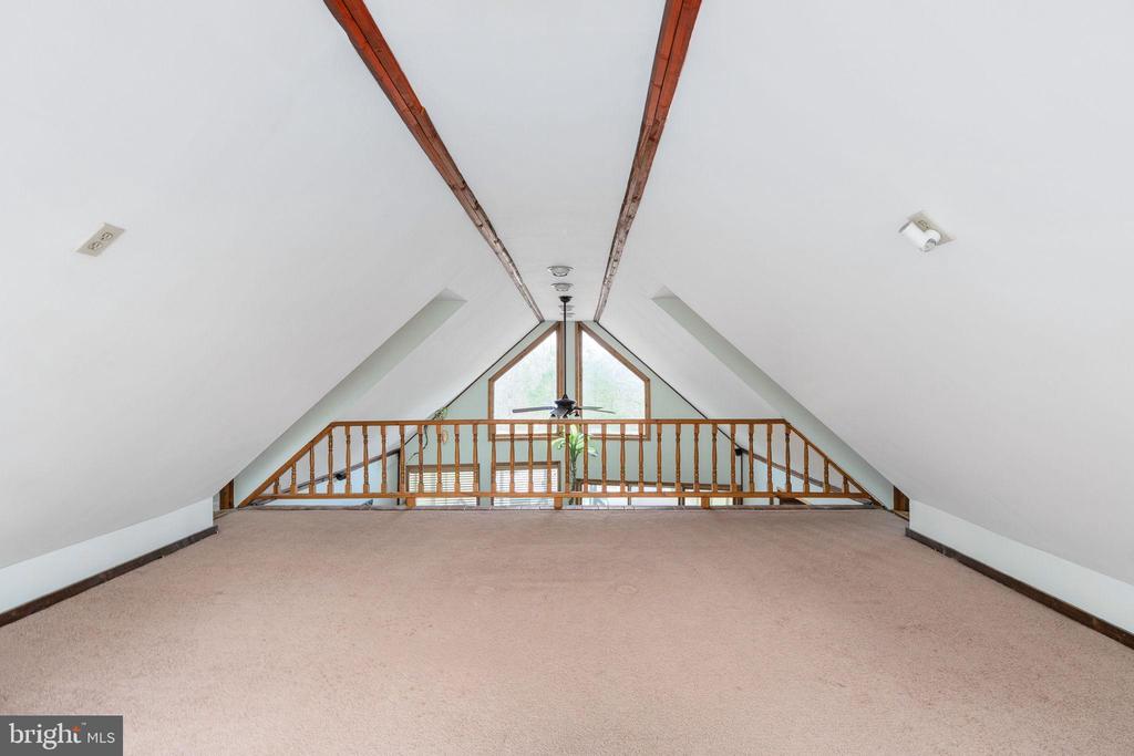 586 JACOBY ROAD