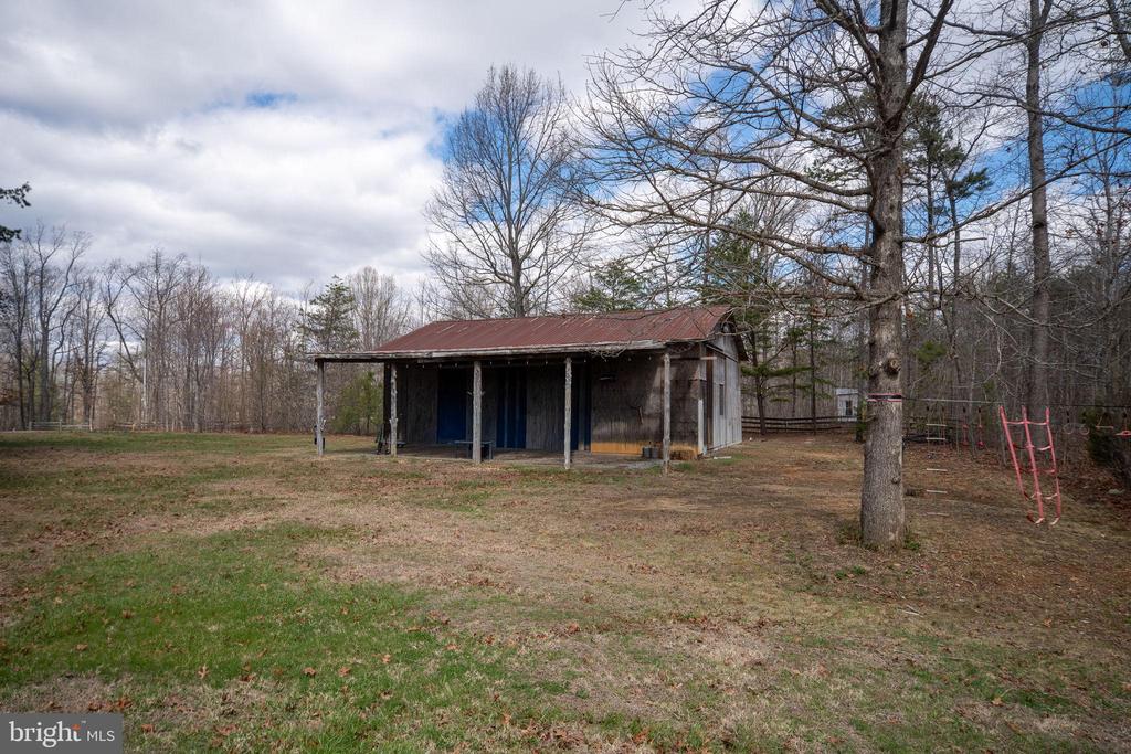 586 JACOBY ROAD