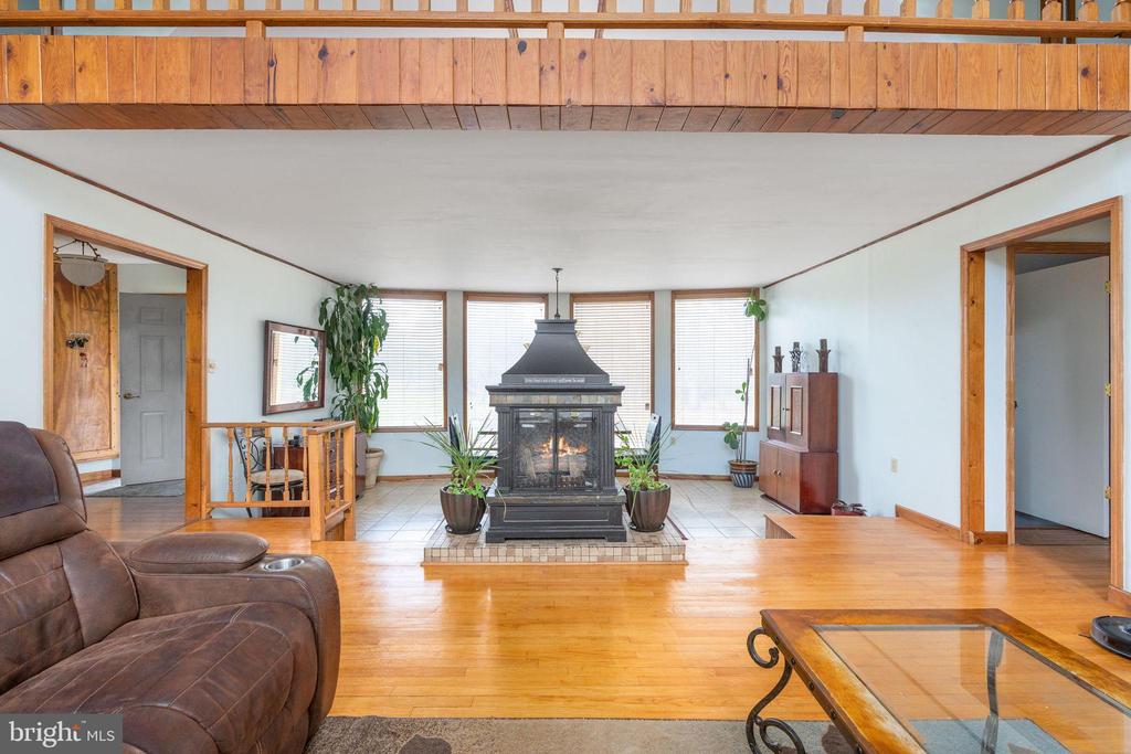 586 JACOBY ROAD