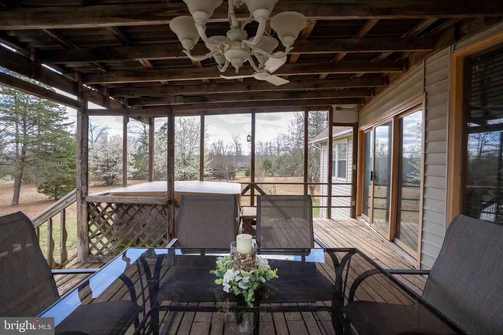 586 JACOBY ROAD