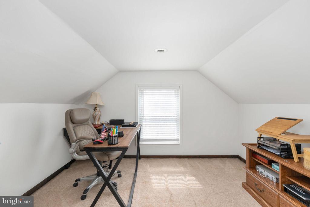 586 JACOBY ROAD