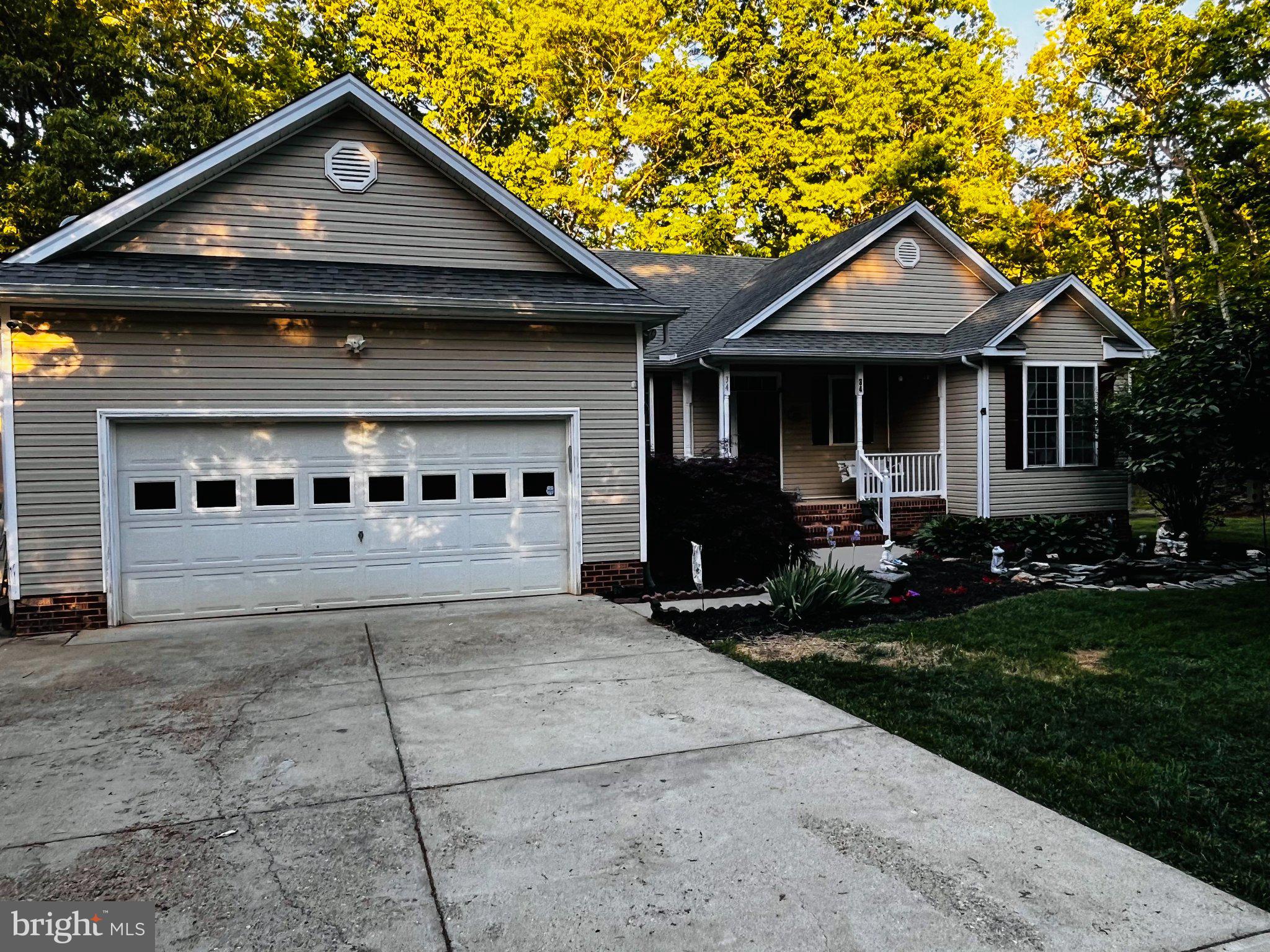 34 HEMLOCK LANE