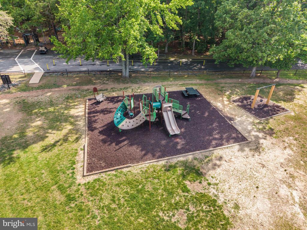 132 PINEHURST DR DRIVE