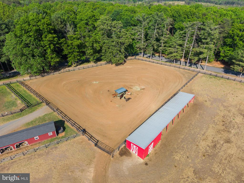 132 PINEHURST DR DRIVE