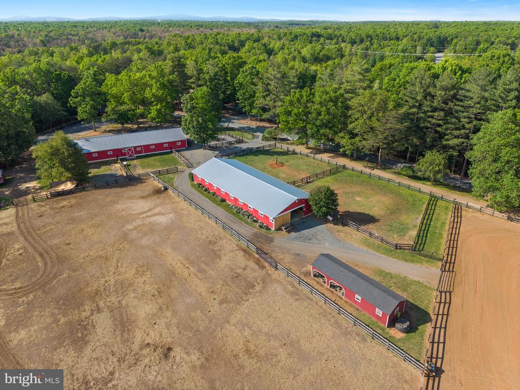 132 PINEHURST DR DRIVE