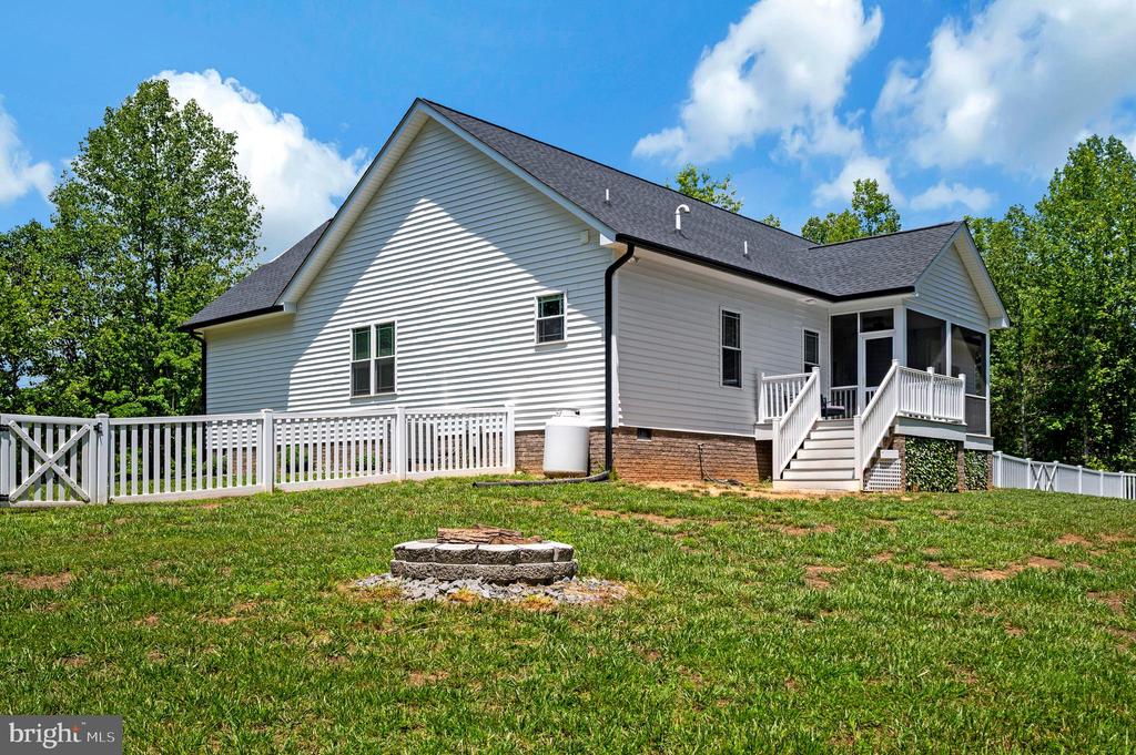 45 CIMARRON COURT