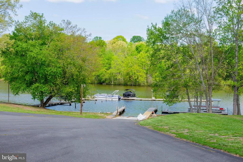 45 CIMARRON COURT