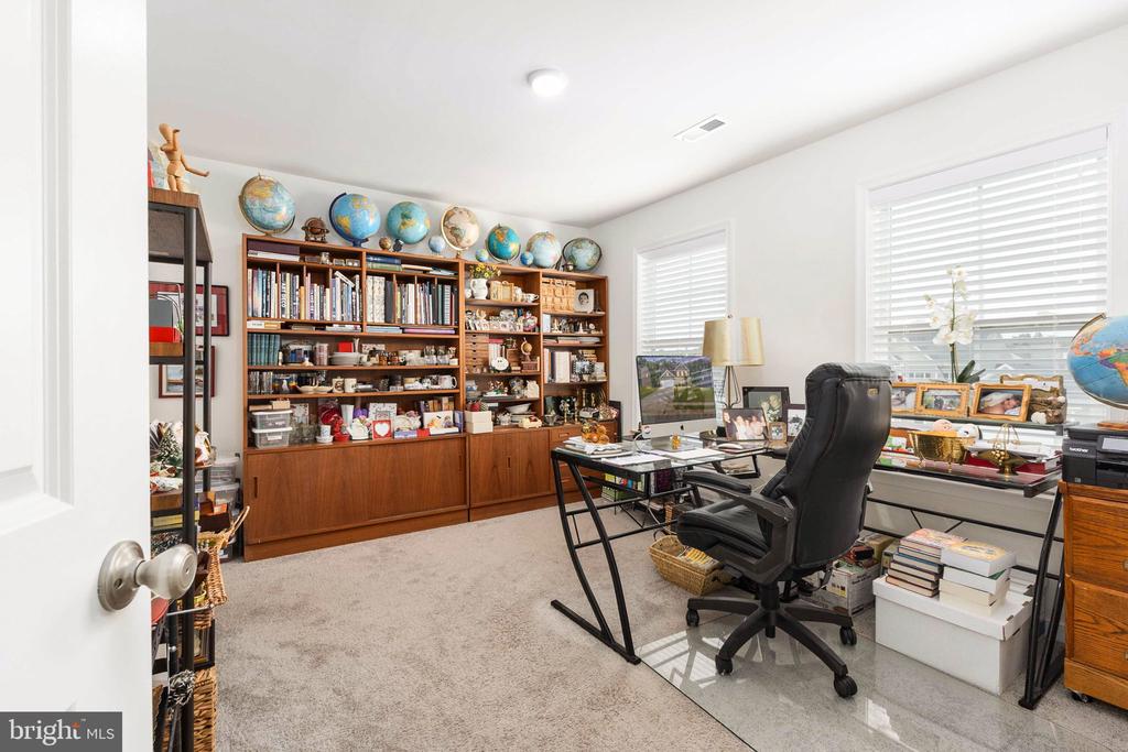 333 CARDINAL ROAD