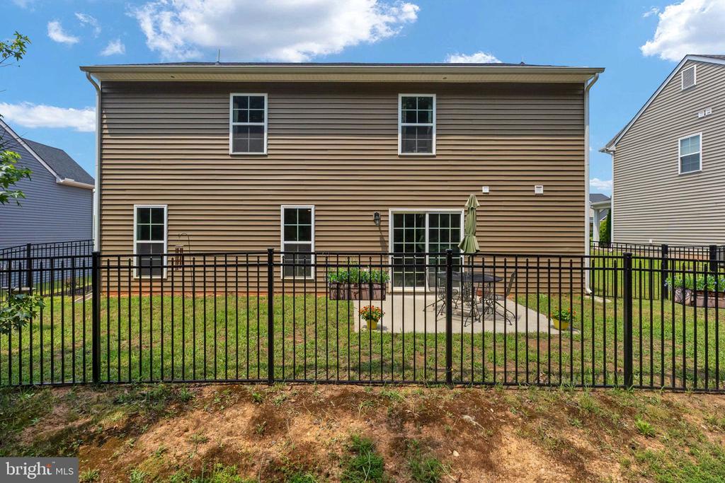 333 CARDINAL ROAD