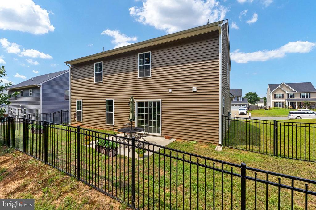333 CARDINAL ROAD