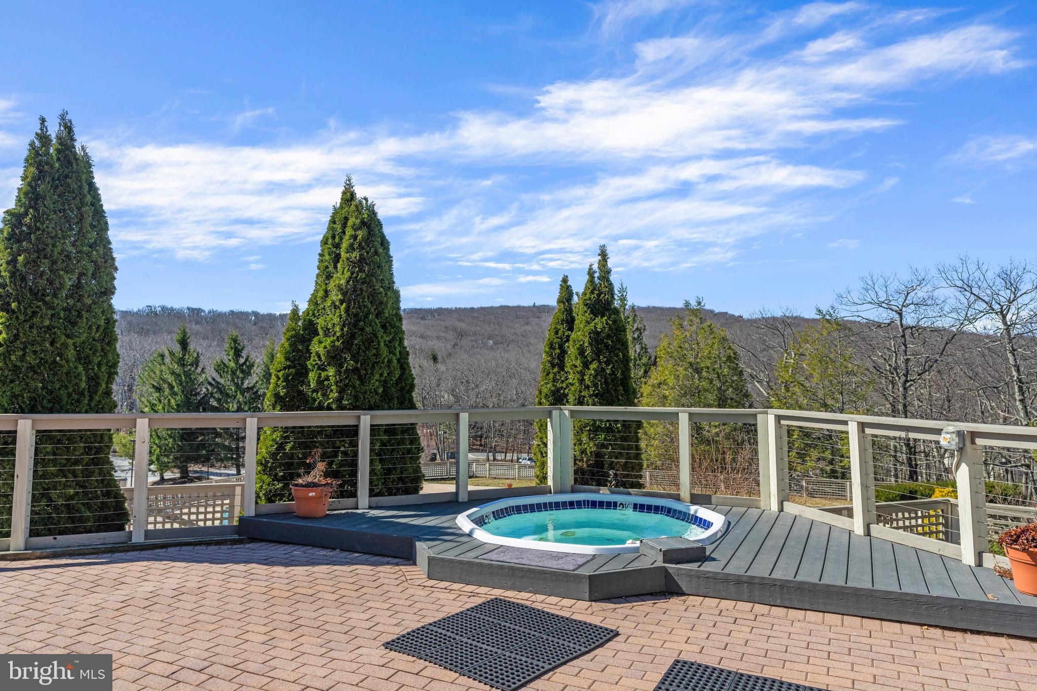 752 Laurelwood