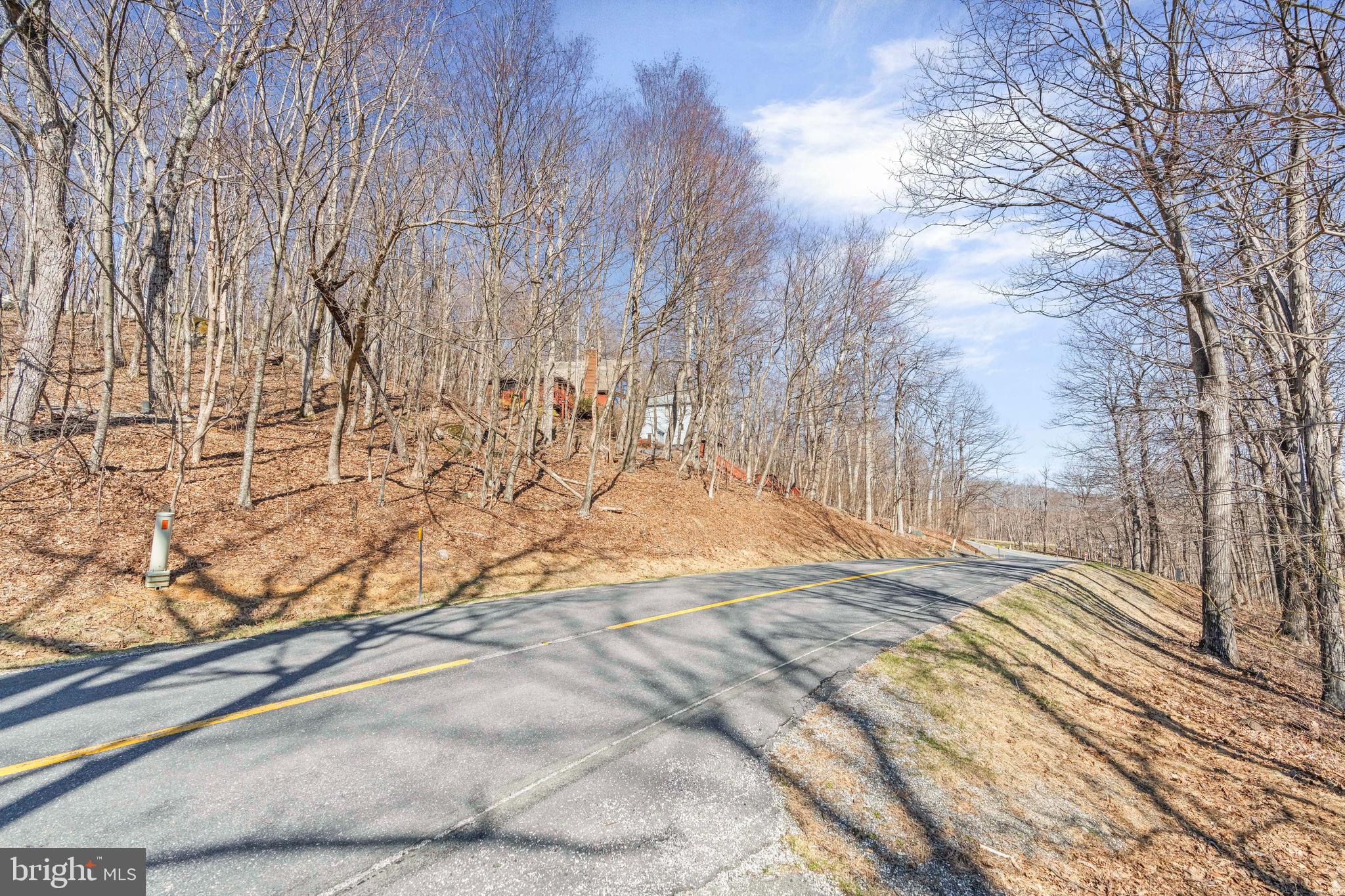 688 SHAMOKIN SPRINGS TRL TRAIL