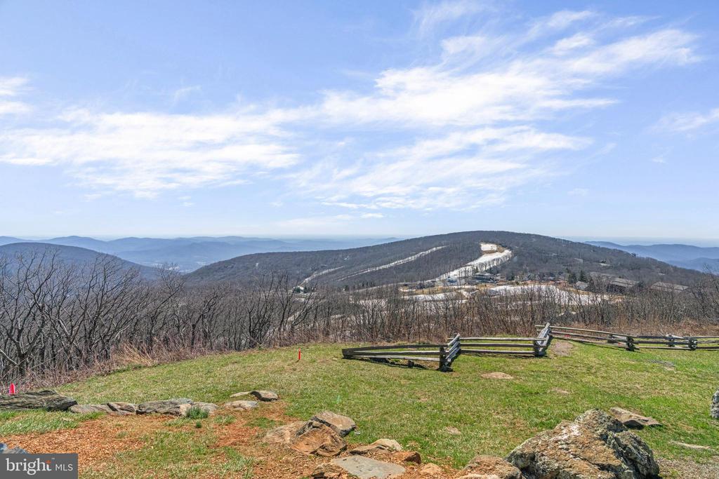 688 SHAMOKIN SPRINGS TRL TRAIL