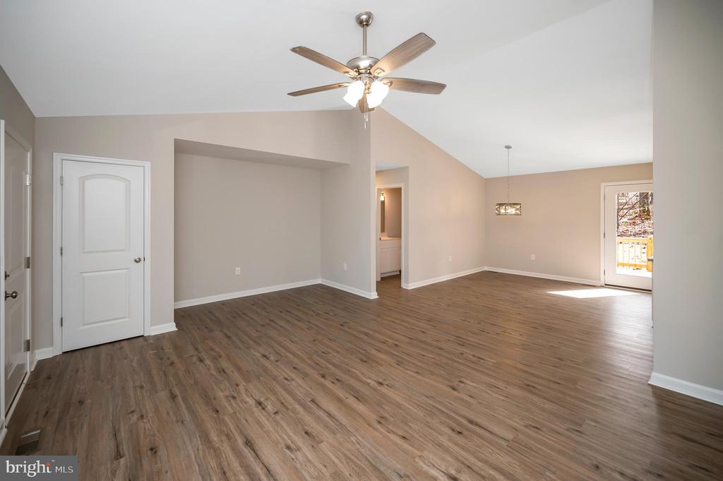 26427 Orange Springs Rd