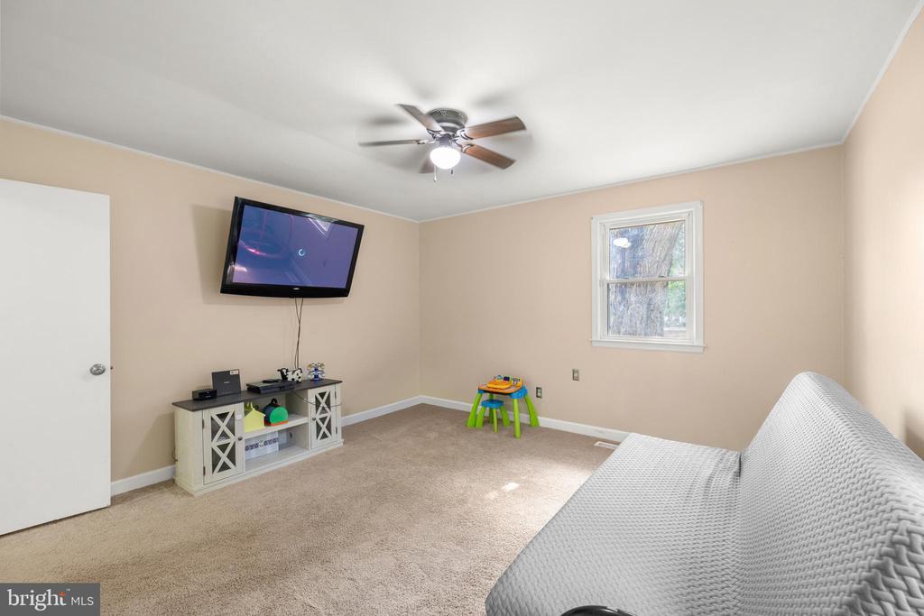 5209 BICKINGS LANE