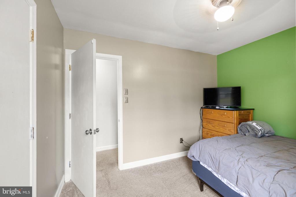 5209 BICKINGS LANE