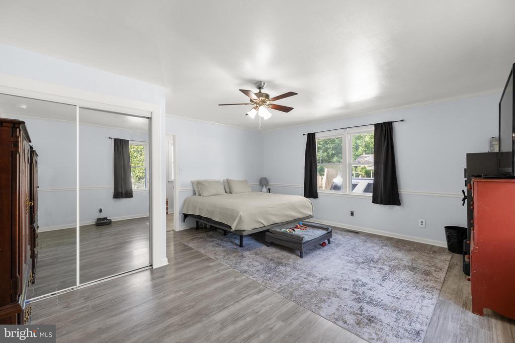 5209 BICKINGS LANE