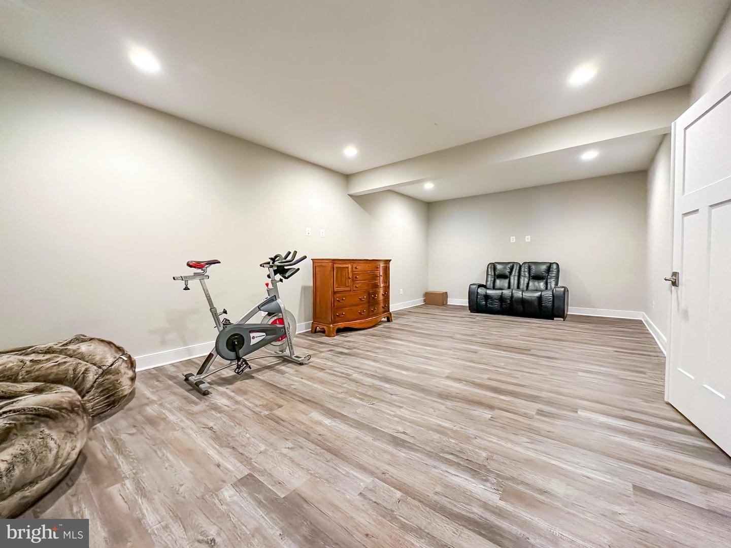 6501 Water View Ln