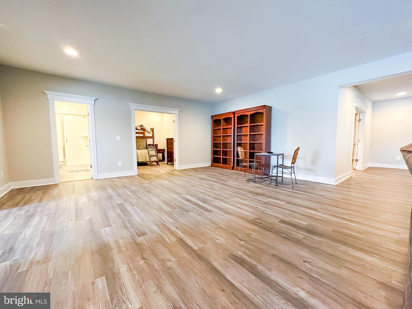 6501 Water View Ln